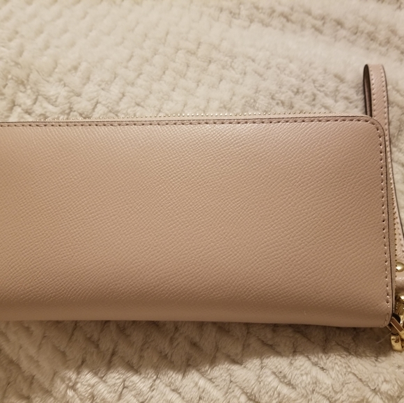 Michael Kors wallet - Picture 4 of 5